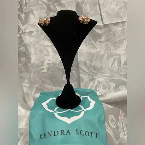 Kendra Scott Pink Enamel Bow Stud Earrings with Gold Trim New - Picture 5 of 5